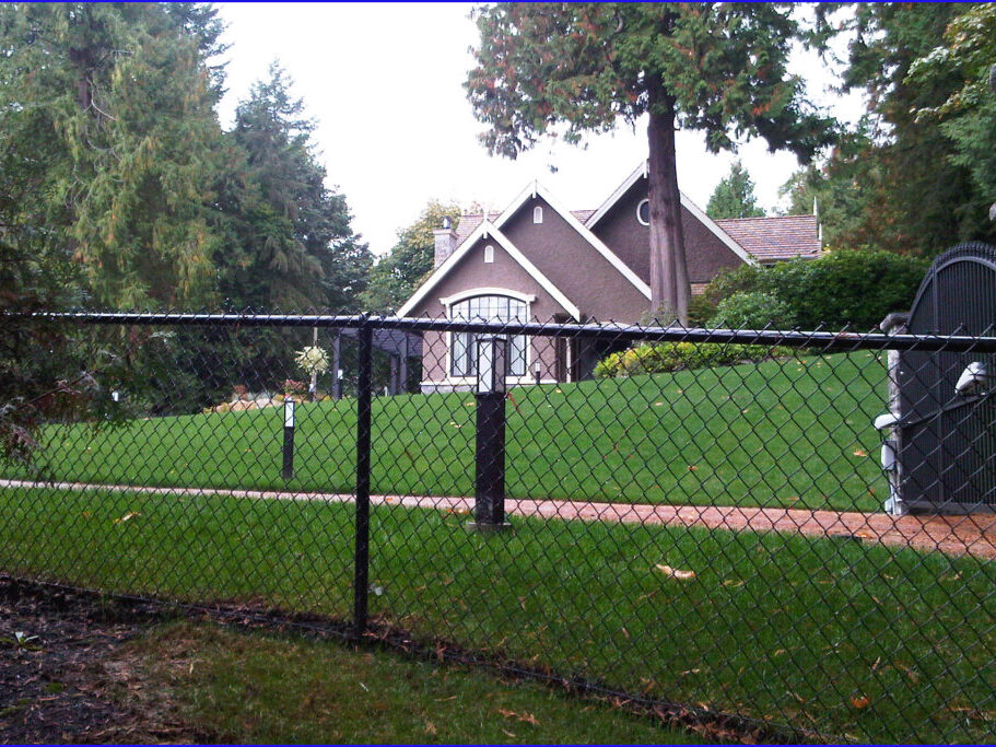 Retail chain link fencing